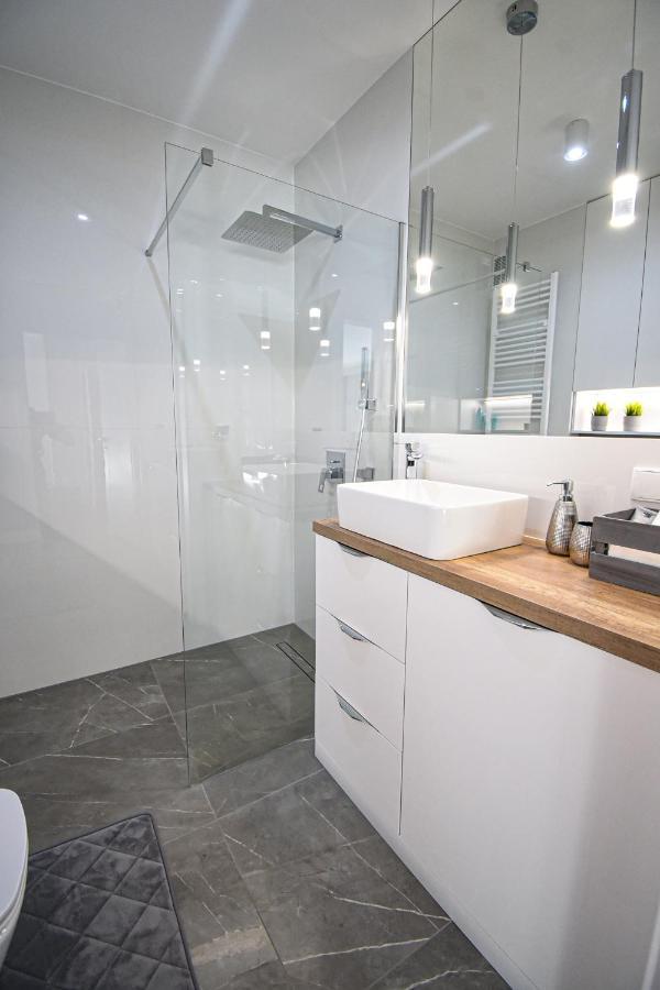 Apartament Villa Park Przy Plazy Z Widokiem Na Jezioro, Taras 50 M2 Ostróda Extérieur photo