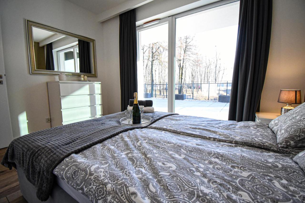 Apartament Villa Park Przy Plazy Z Widokiem Na Jezioro, Taras 50 M2 Ostróda Extérieur photo