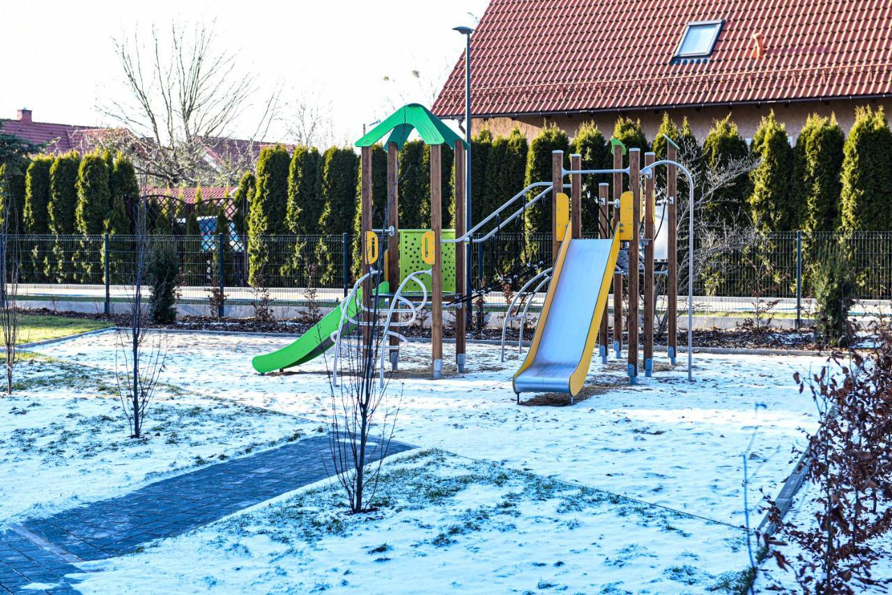Apartament Villa Park Przy Plazy Z Widokiem Na Jezioro, Taras 50 M2 Ostróda Extérieur photo